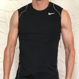 Nike Pro Cool - Fitted workout tank